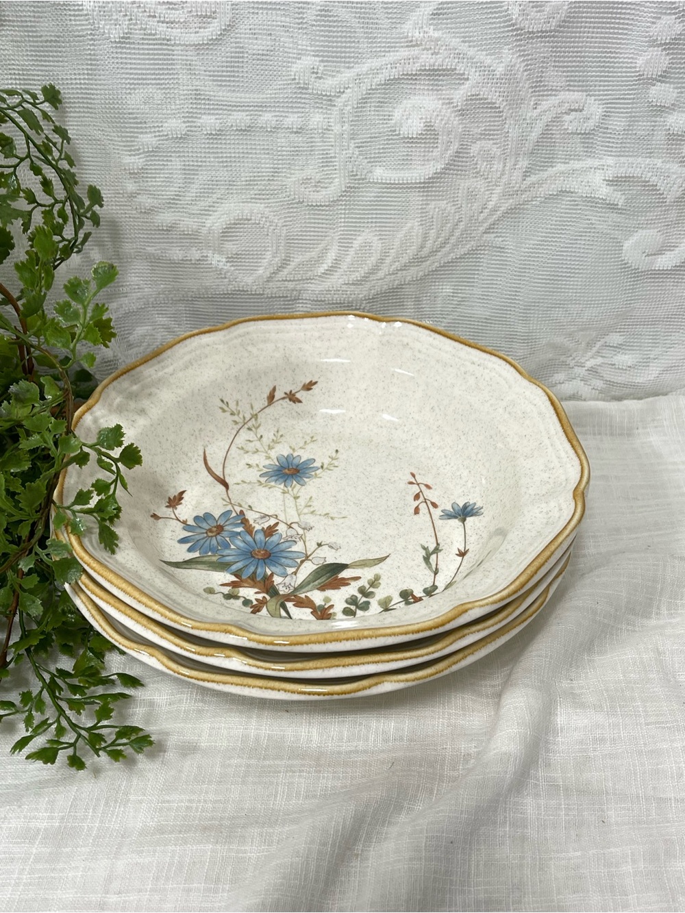 Mikasa Garden Club Blue Daisies Set of 3 Soup Cereal Bowls 8 Inch
